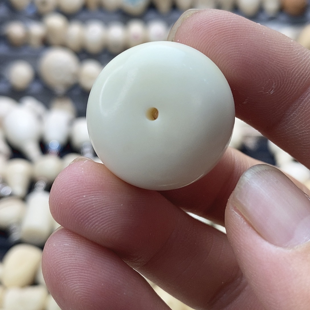 东***串菩提根/象牙果吊坠