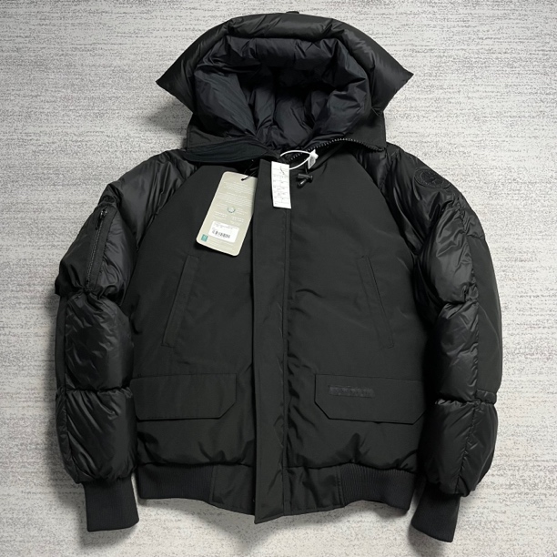 未使用 CANADA GOOSE 加拿大鹅黑色飞行员chilliwack羽绒服S/L/XL