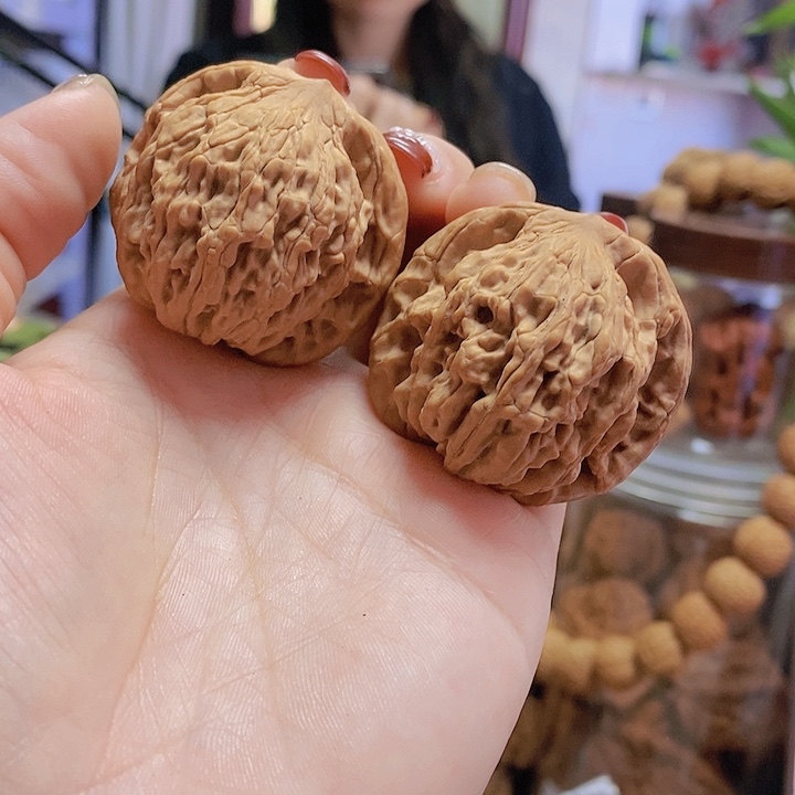 【闪购商品】文玩核桃把件42虎头