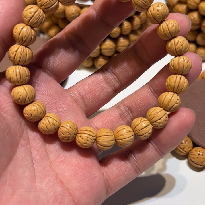 梁***核桃桃核直播14号直播