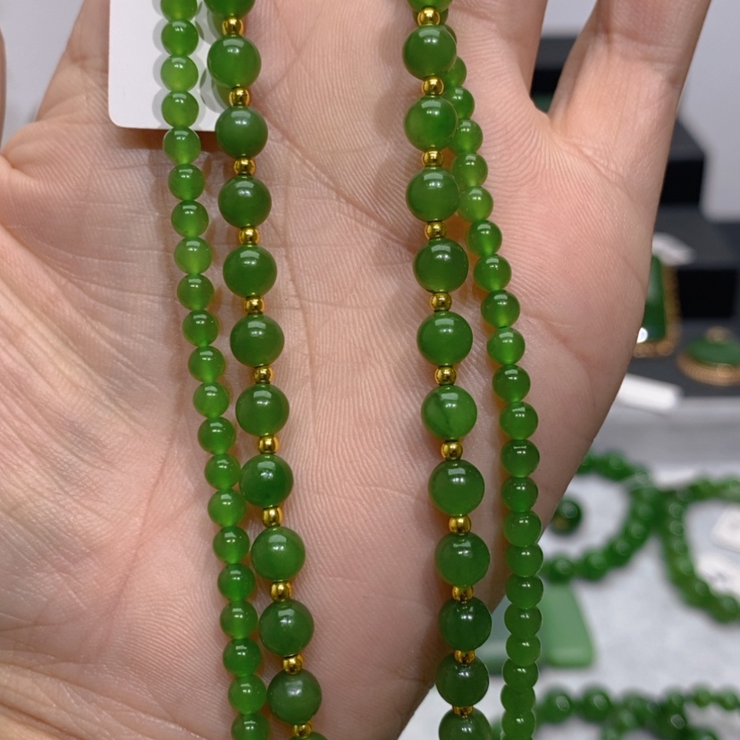 【闪购商品】和田玉（碧玉）颈饰未镶嵌近****刻