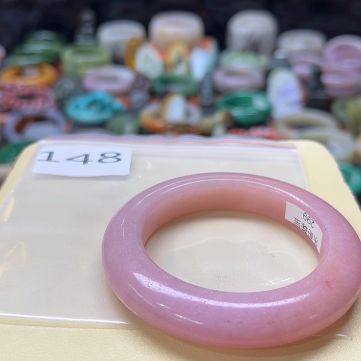 石英质玉手镯未镶嵌?***?148