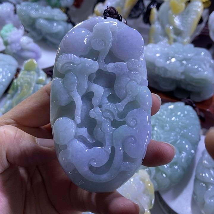 翡翠未镶嵌把件三羊开泰