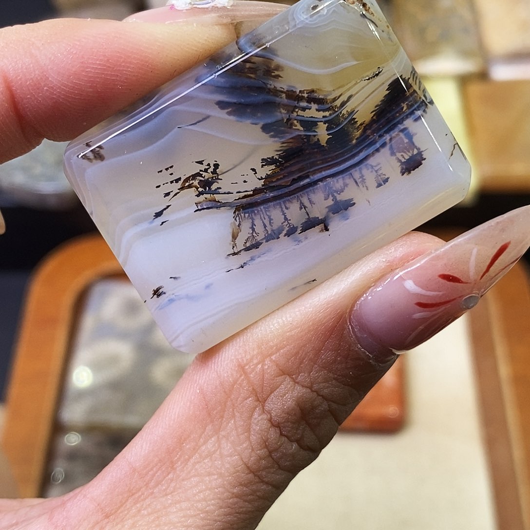 硅化玉颈饰合金E****g吊坠