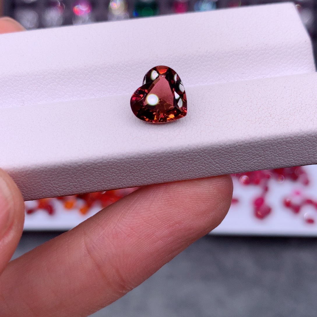 碧玺珠宝半成品未镶嵌