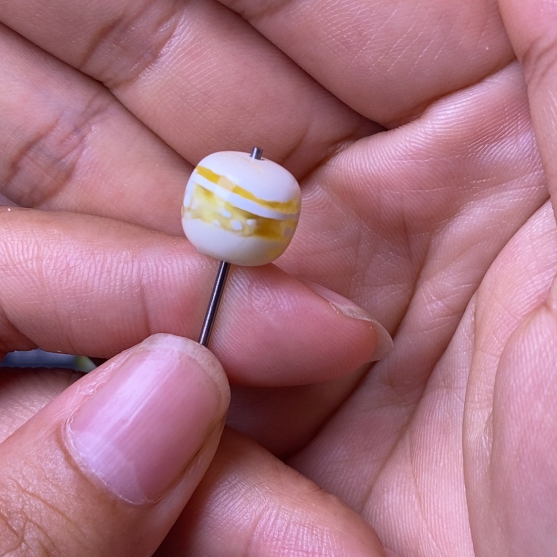 琥珀未镶嵌裸石金溶洞虎皮妖汉堡老型11.8*10.8mm