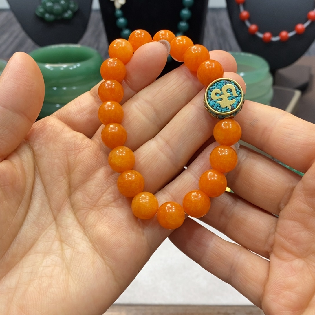 石英质玉（黄龙玉）未镶嵌颈饰