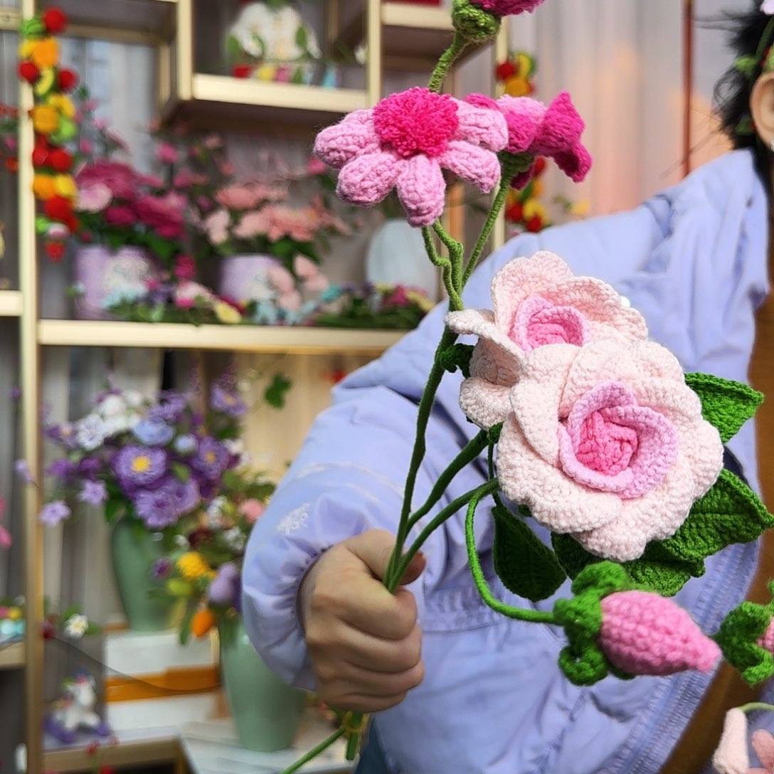 手工钩织设计花束