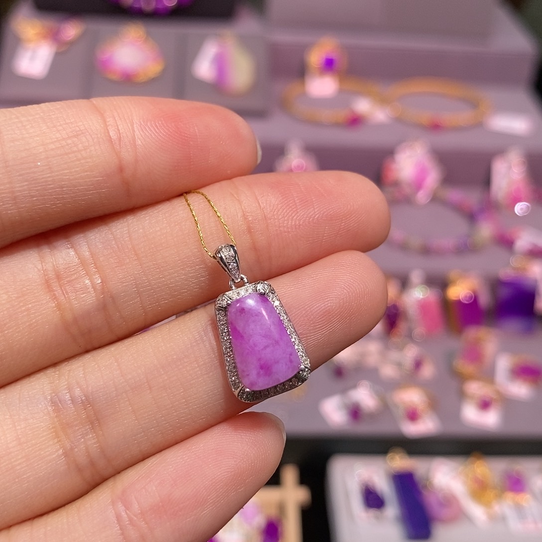 苏纪石（舒俱来）18K金镶嵌戒指