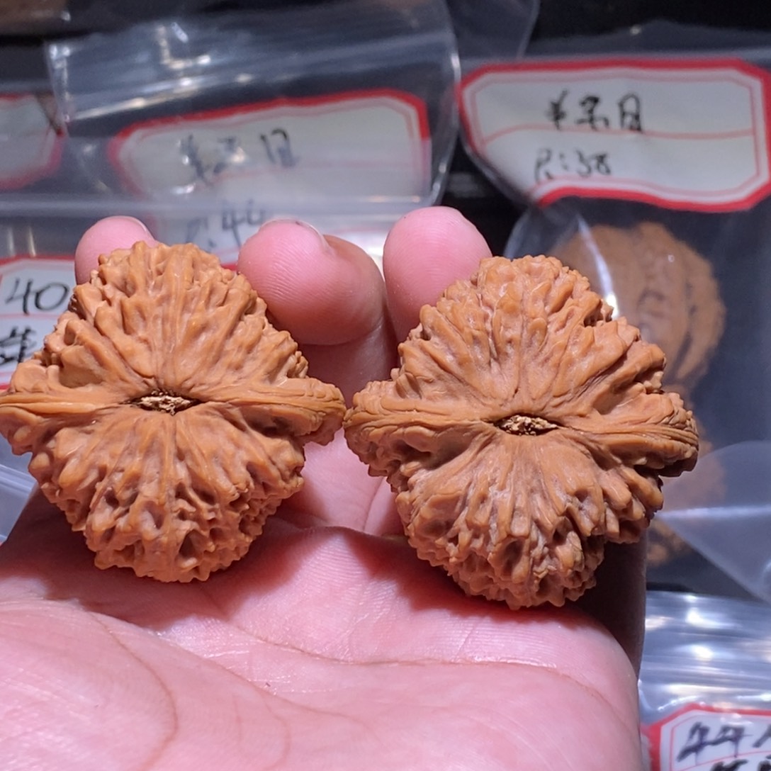 问***7文玩核桃吊坠43全品南疆