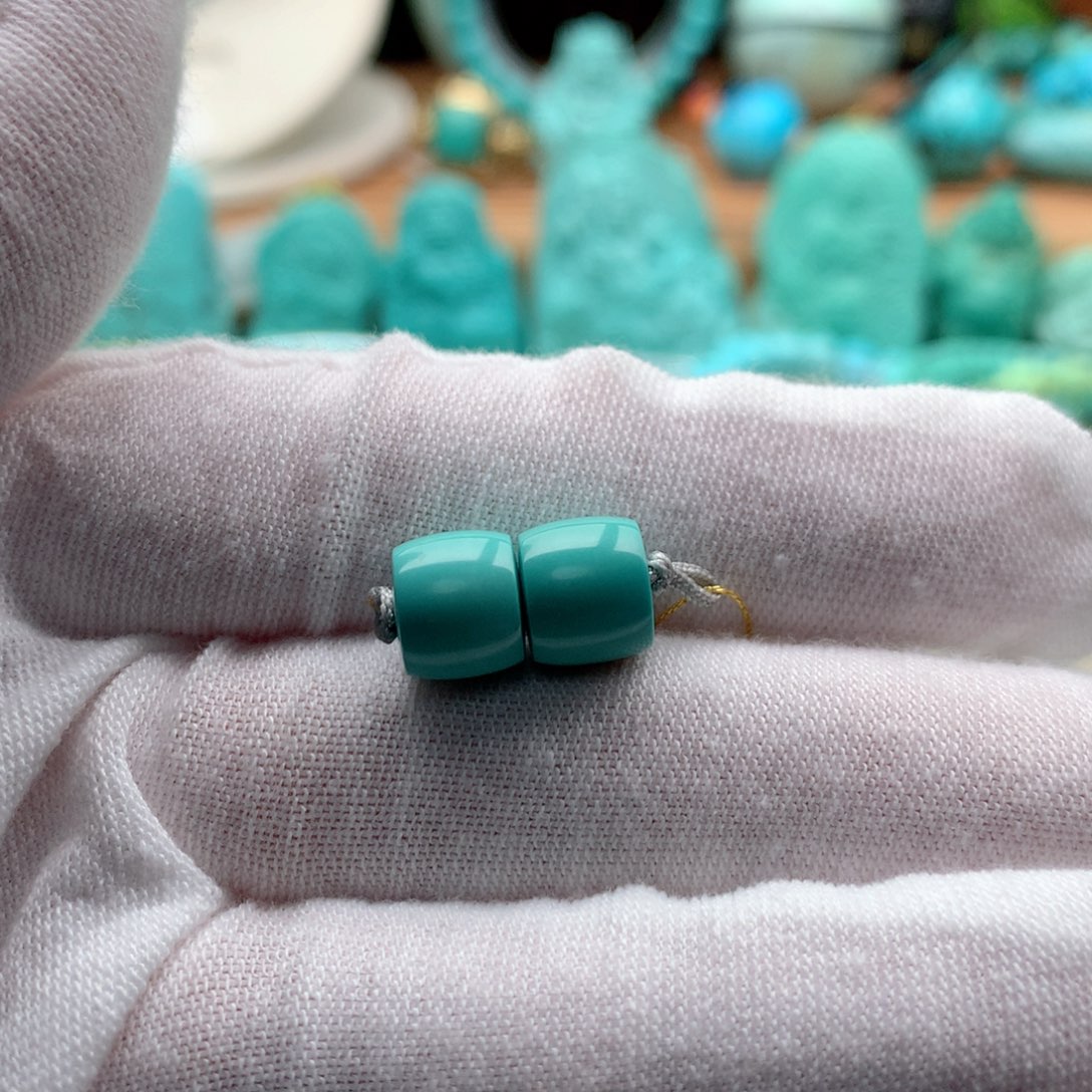 绿松石颈饰未镶嵌