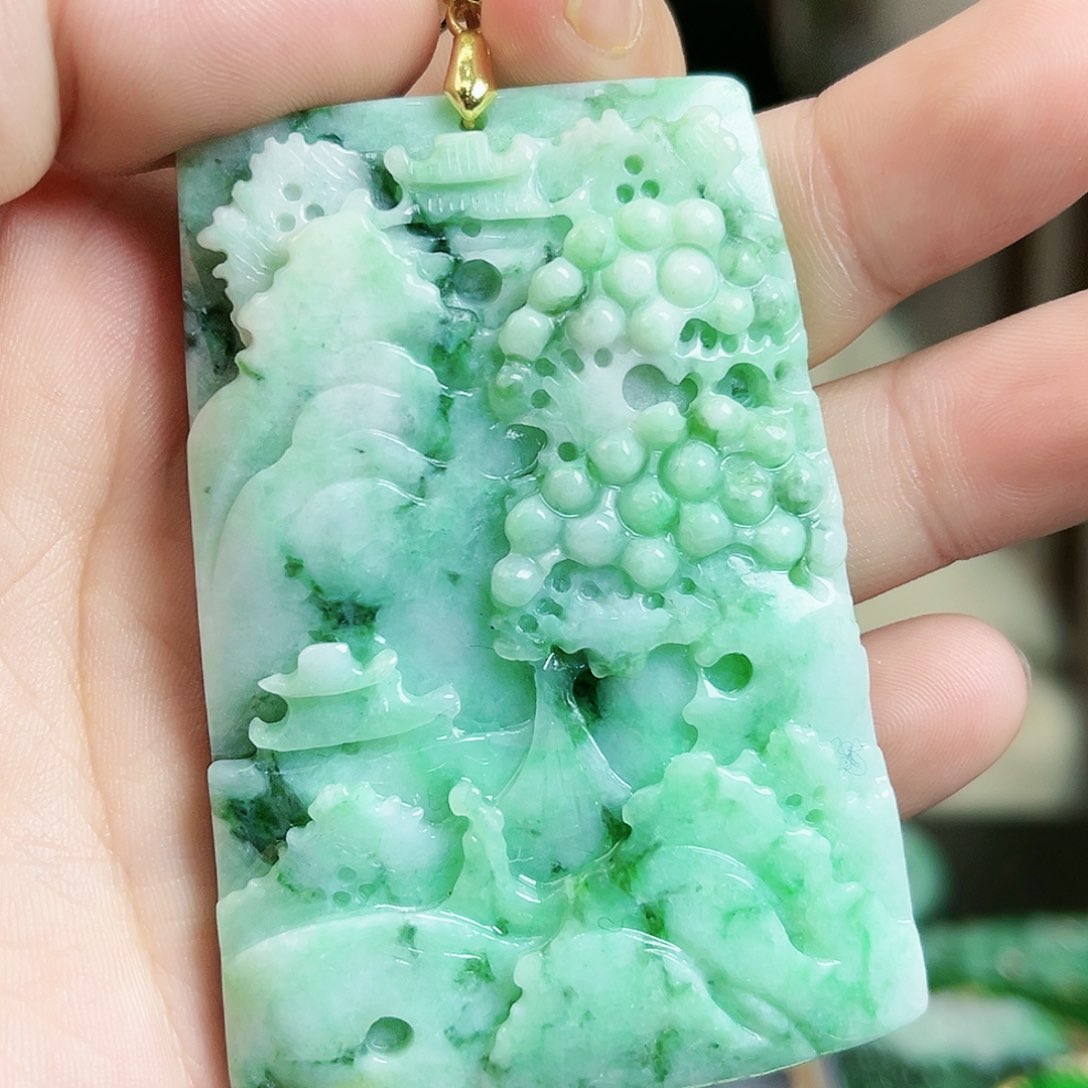 翡翠颈饰未镶嵌吊坠