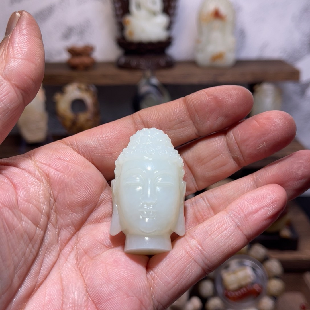 和田玉颈饰未镶嵌无**人