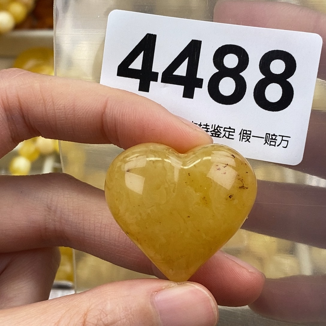 蜜蜡未镶嵌珠宝奇石32 30