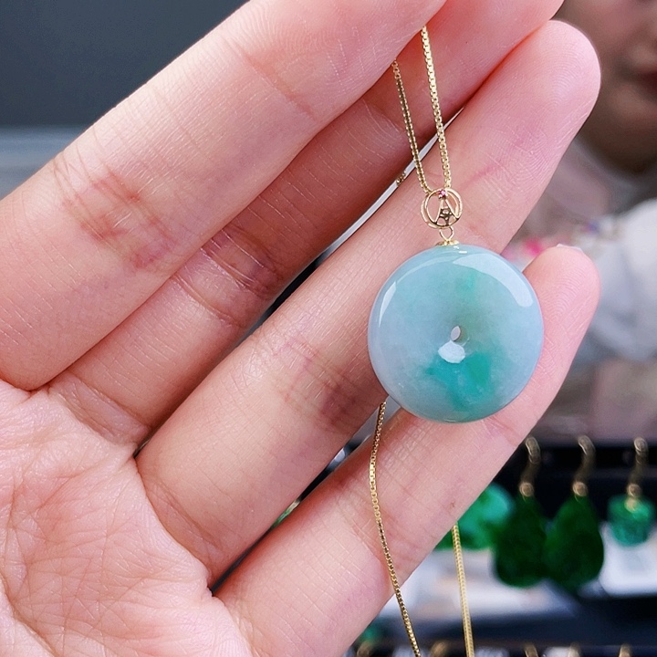 翡翠颈饰18K金镶嵌饰品