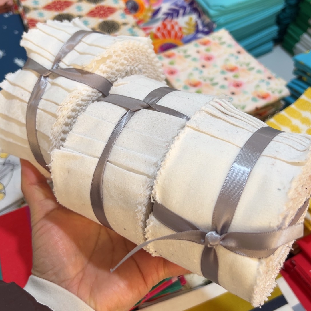 月***辕棉3个浮水小蛋糕卷白色瑕福利