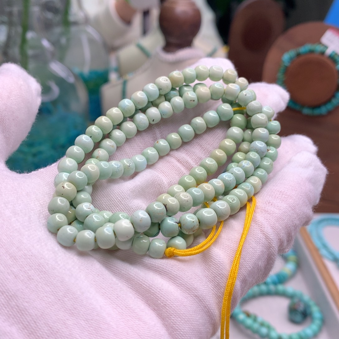 绿松石未镶嵌饰品