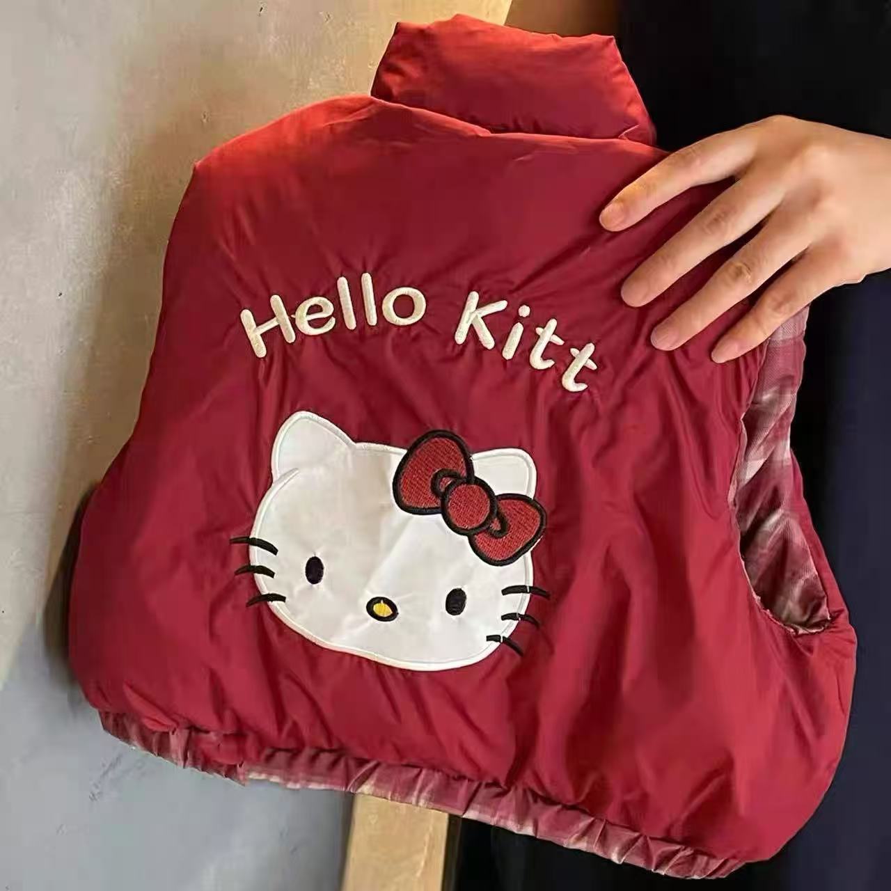 女宝kt猫红色夹棉马甲外套秋冬季2025新款儿童加厚保暖棉服坎肩潮