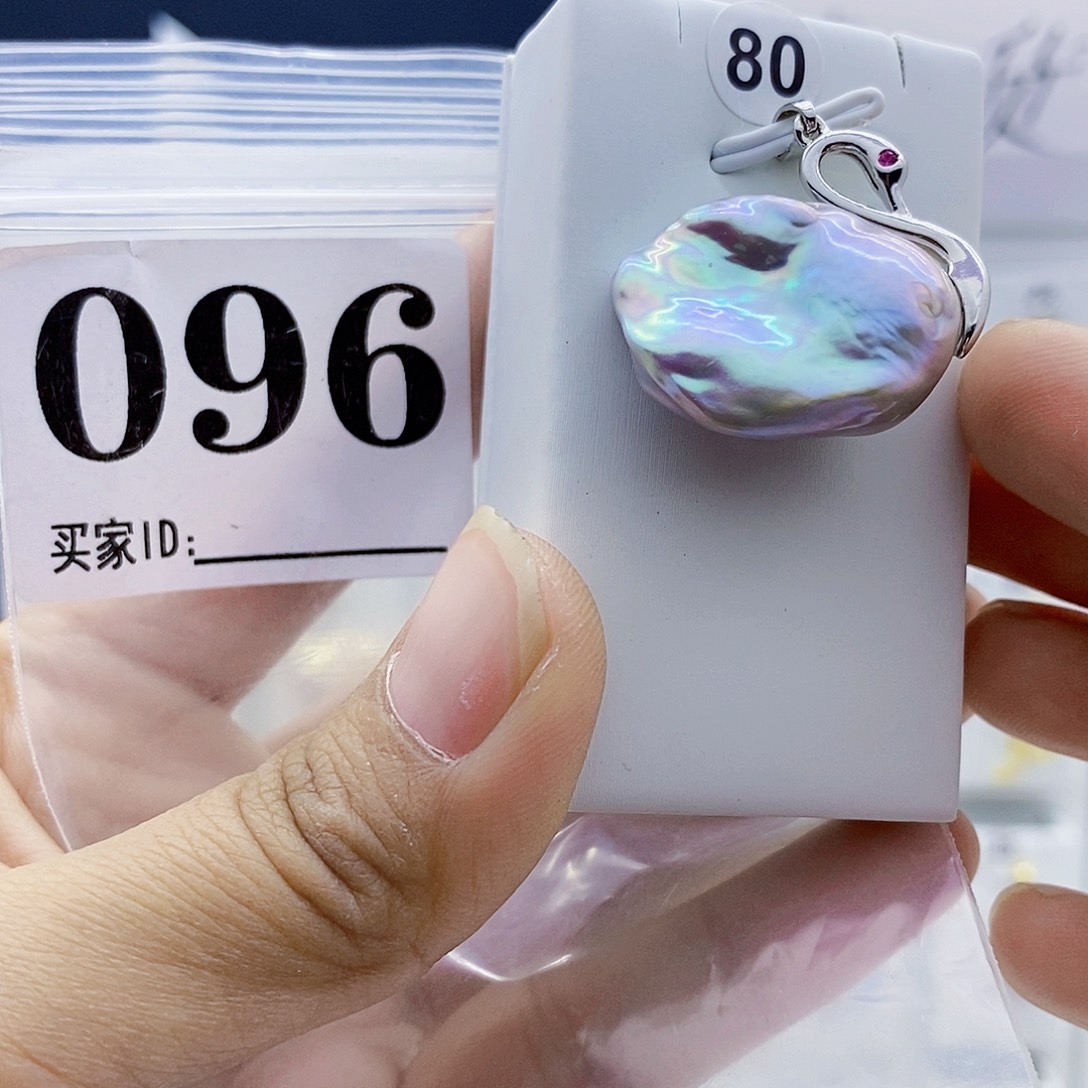 钛钢颈饰淡水珍珠