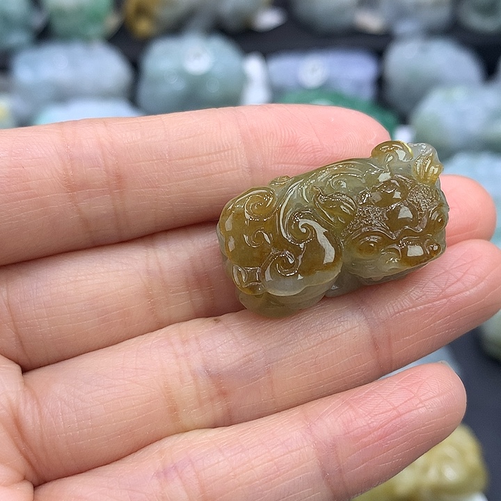 翡翠未镶嵌颈饰天然缅甸A货翡翠貔貅吊坠