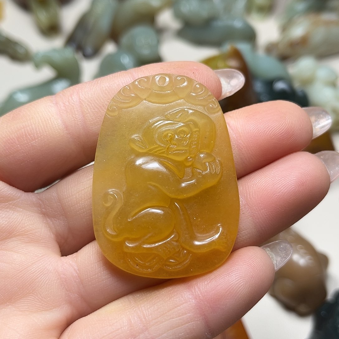 白玉菩提吊坠白玉菩提吊坠