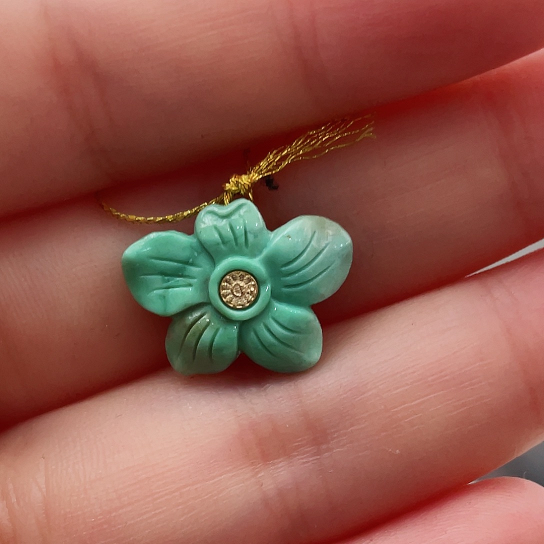 绿松石颈饰未镶嵌