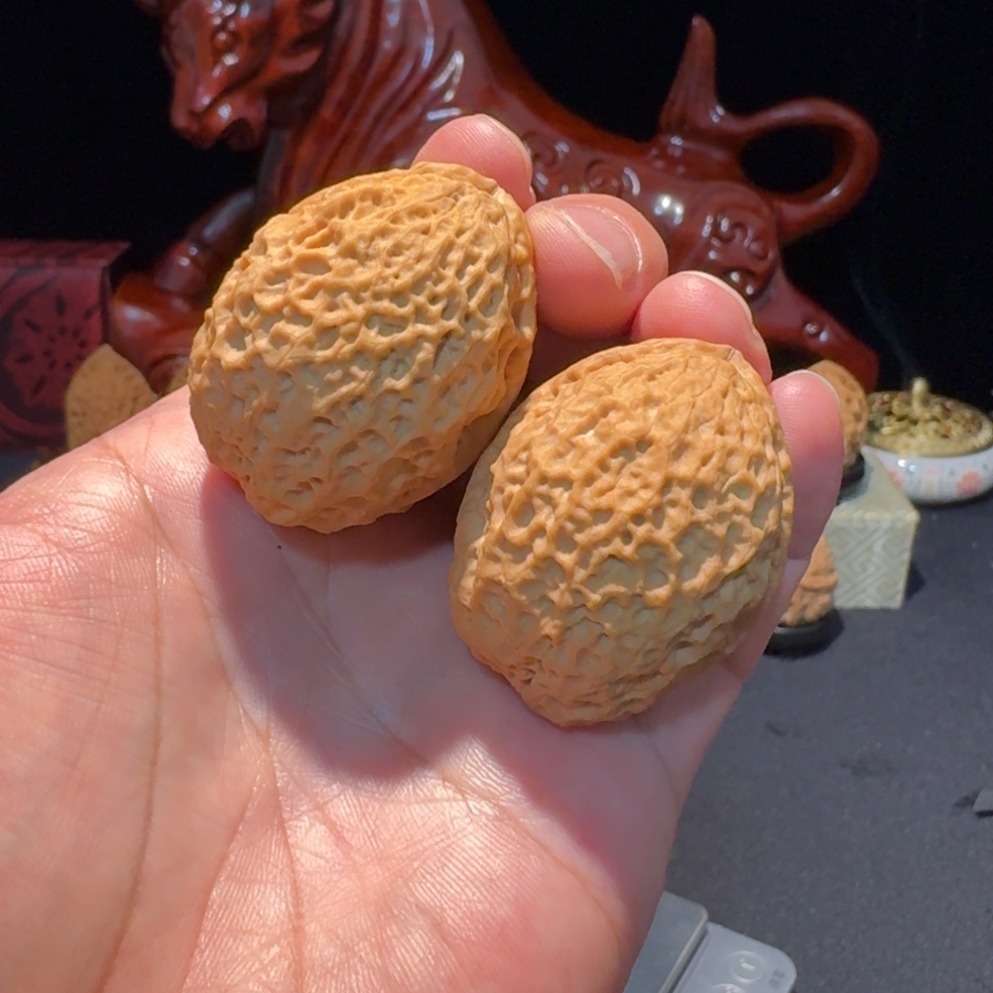 文玩核桃把件云南铁核桃25