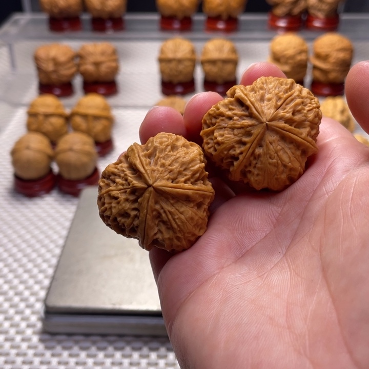 文玩核桃把件10三棱