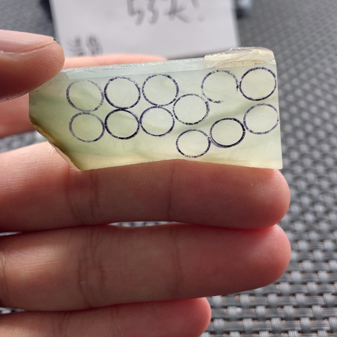定制翡翠未镶嵌翡翠