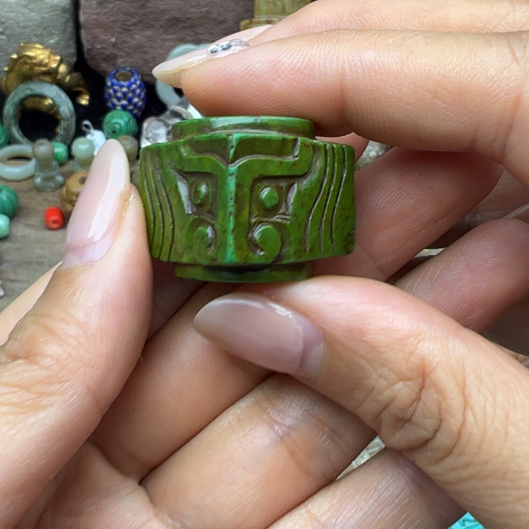 未镶嵌颈饰玛瑙/玉髓郭*