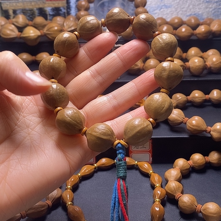 多***亿手串橄榄核鸡血红18×21