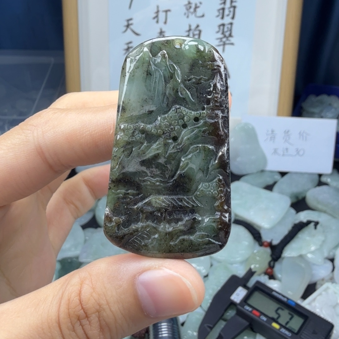 颈饰未镶嵌翡翠翡翠