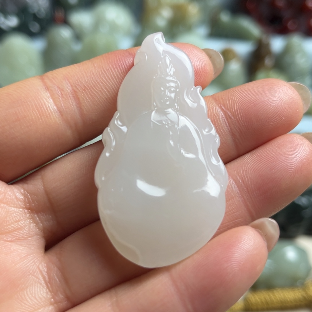 和田玉未镶嵌挂件