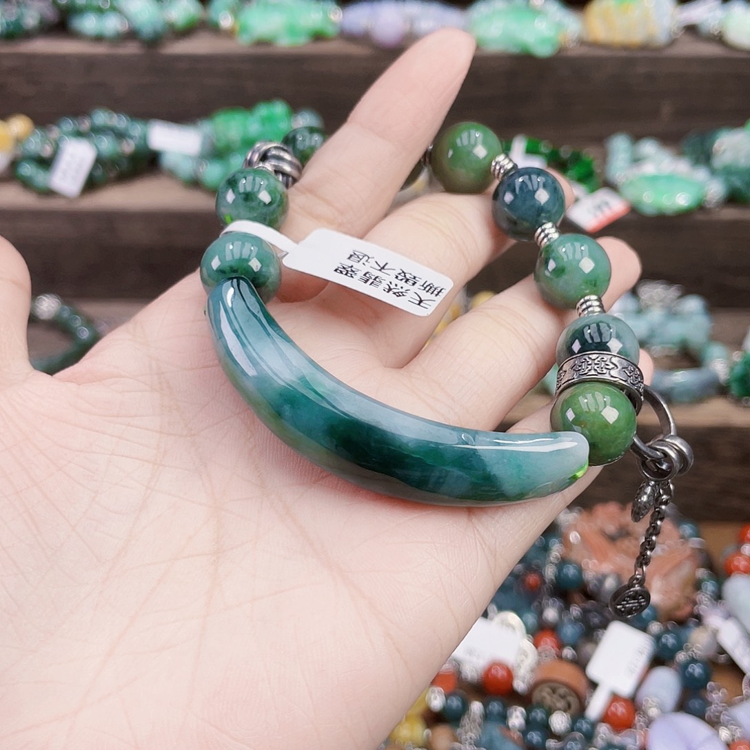 福***车未镶嵌手链翡翠手链