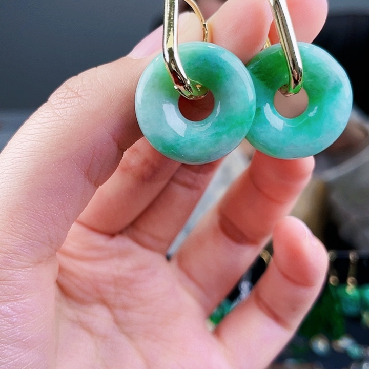 翡翠耳饰未镶嵌饰品