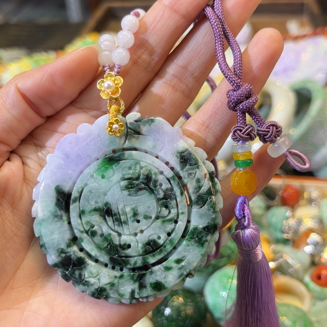 翡翠颈饰未镶嵌待编款