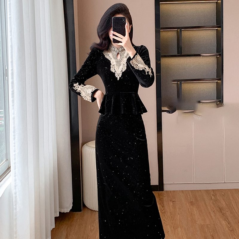 秋冬高级感时髦复古连衣裙2025新款撞色拼接荷叶边显瘦中长裙2612