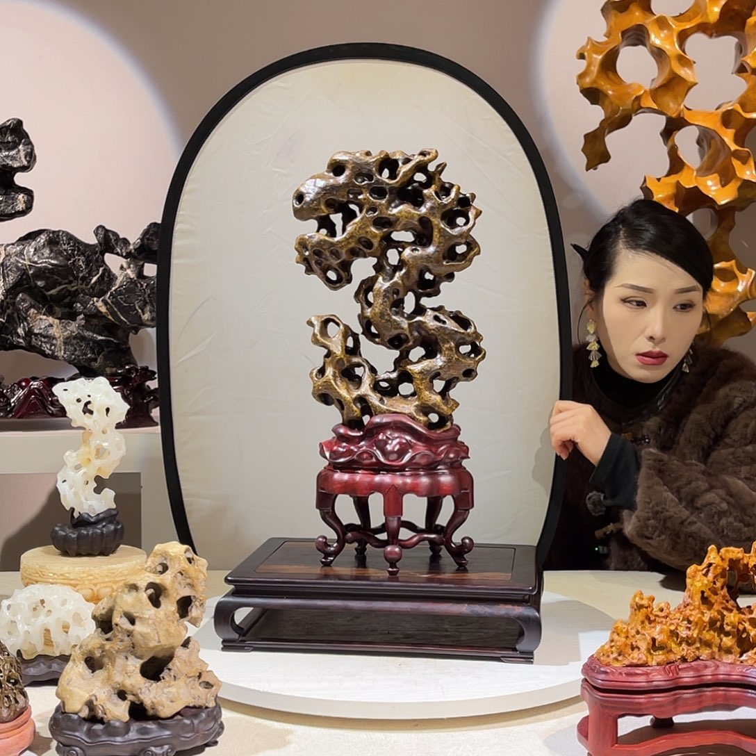 石***主太湖石摆件，高，45。 宽.20