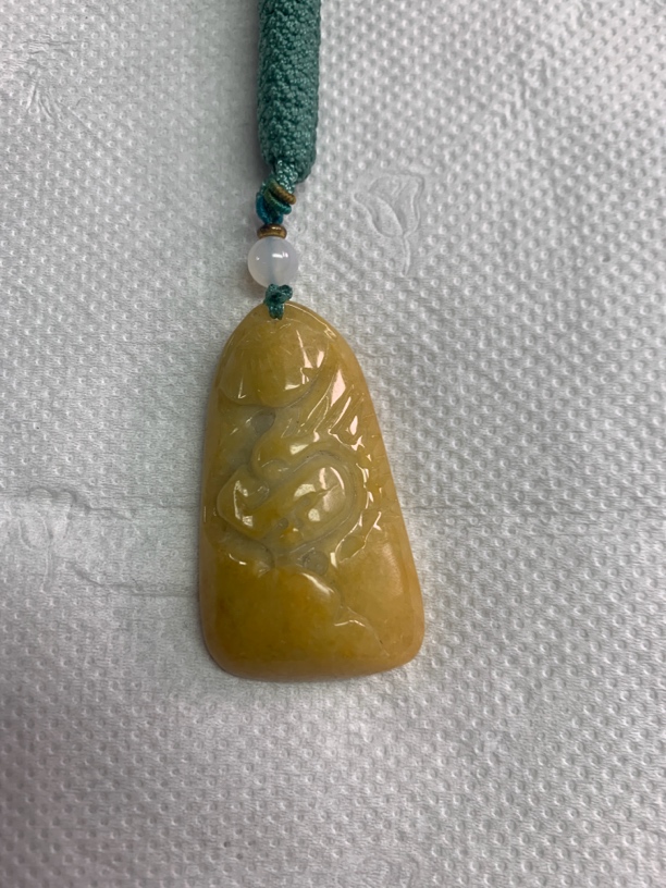 玉如军意翡翠珠宝