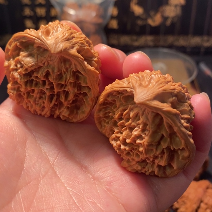 文玩核桃吊坠44鹰蛇头