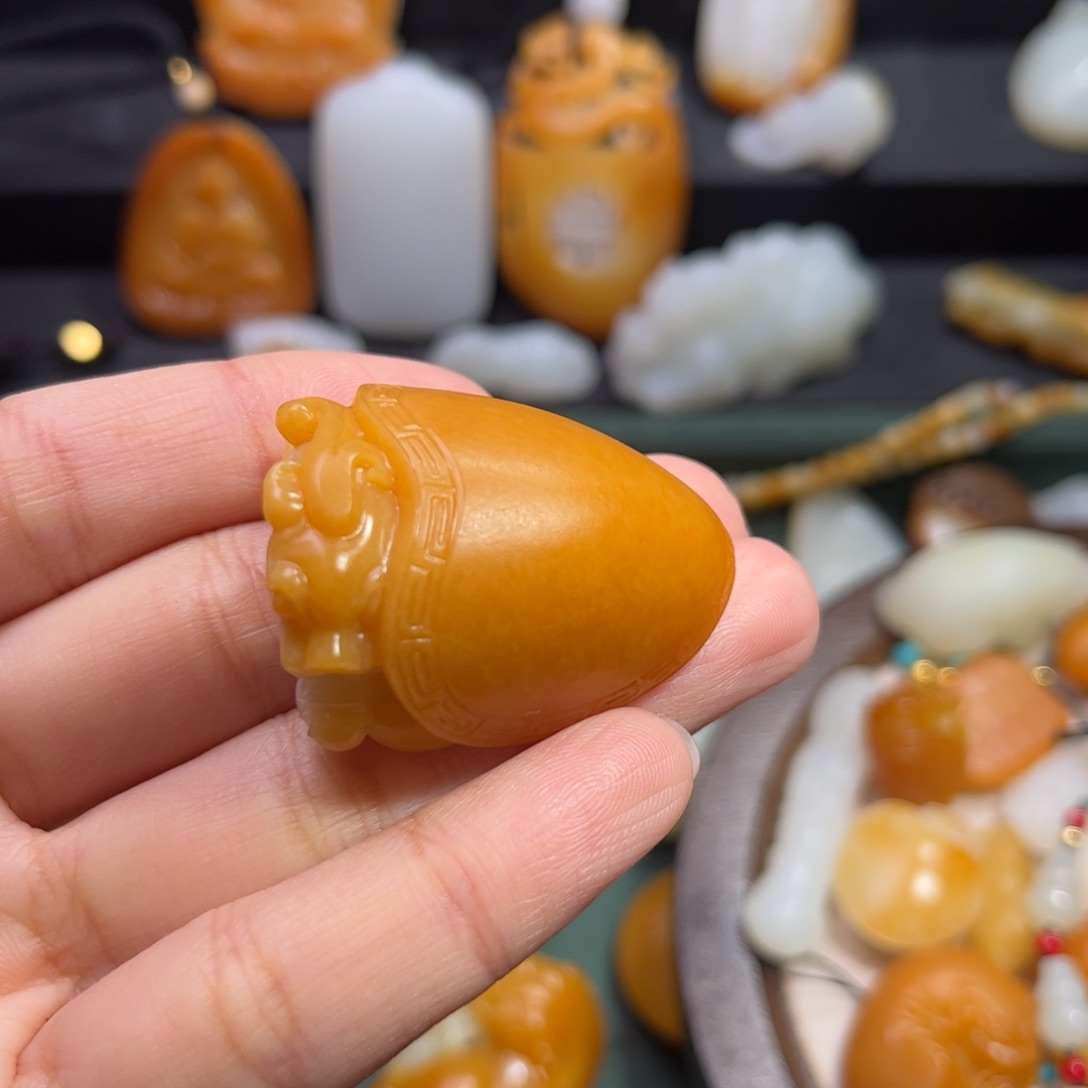 和田玉颈饰未镶嵌乐****