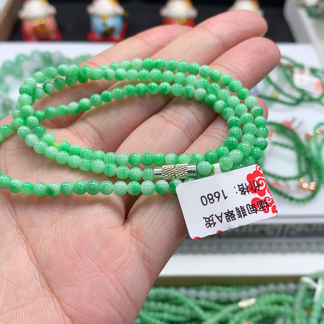 翡翠手链未镶嵌翡翠