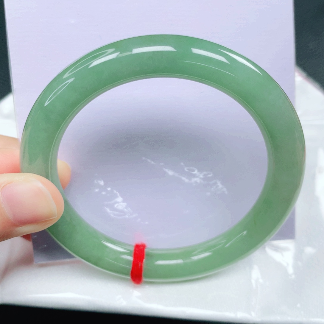 翡翠未镶嵌手镯54圈