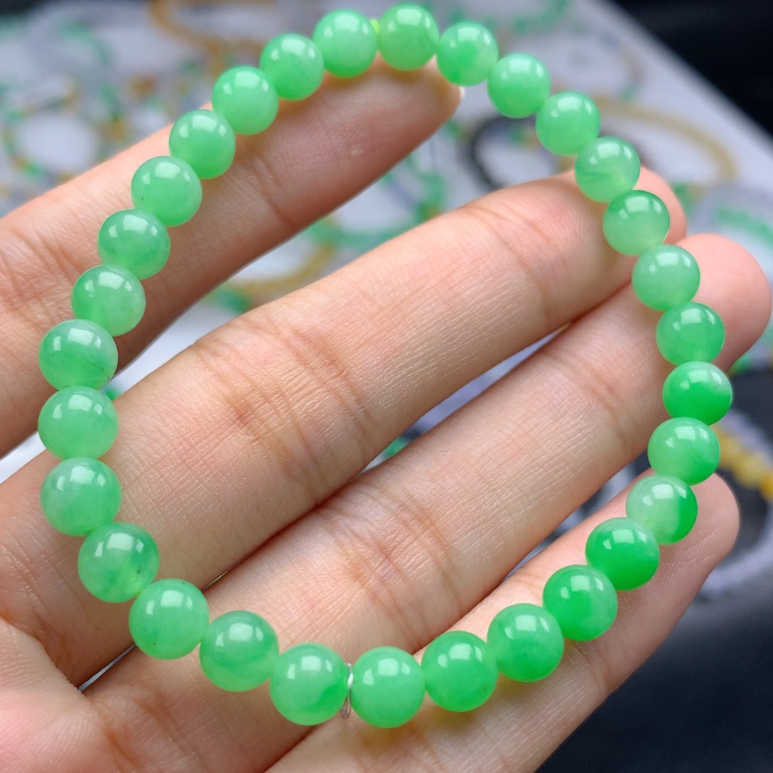 未镶嵌翡翠手链卡