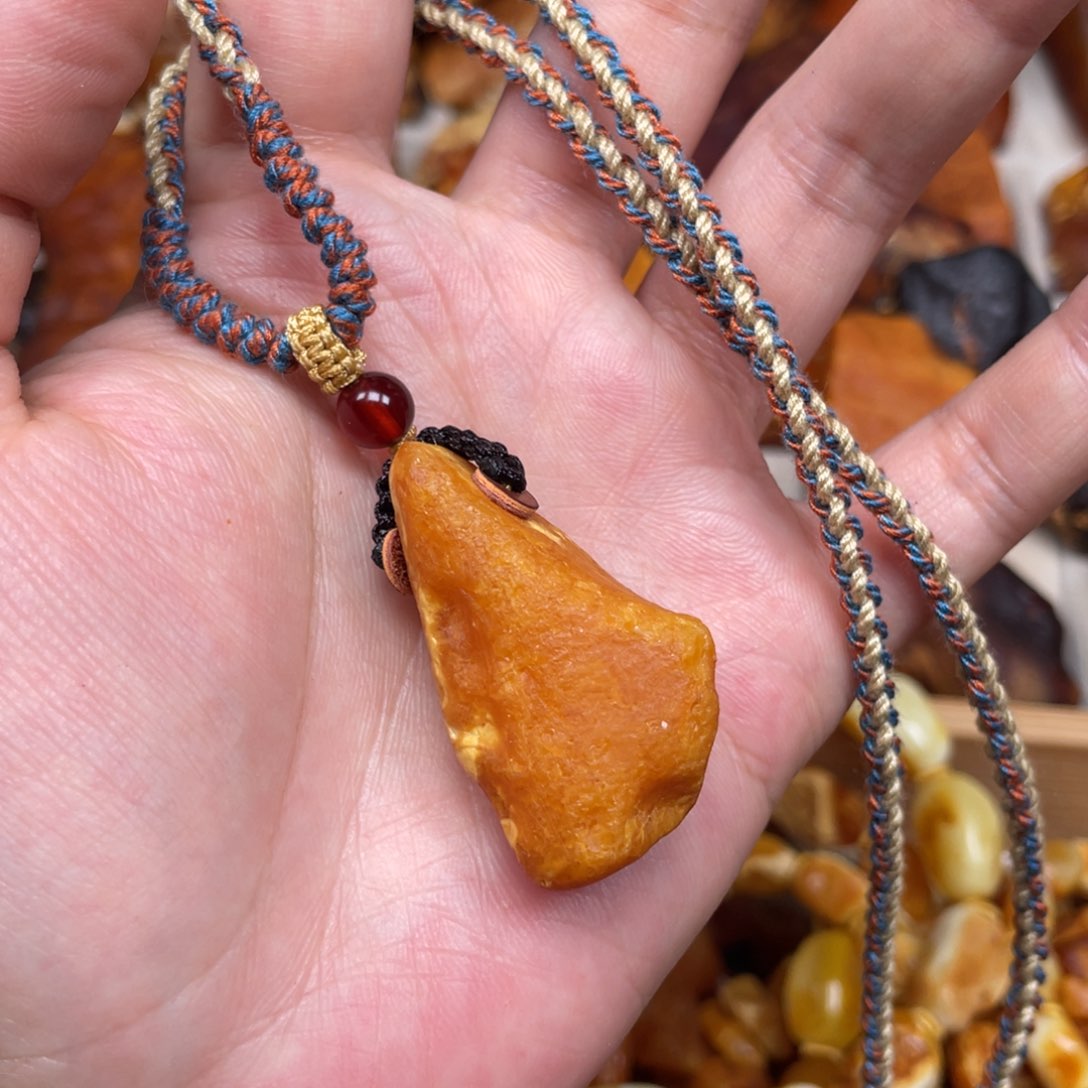 蜜蜡珠宝奇石未镶嵌