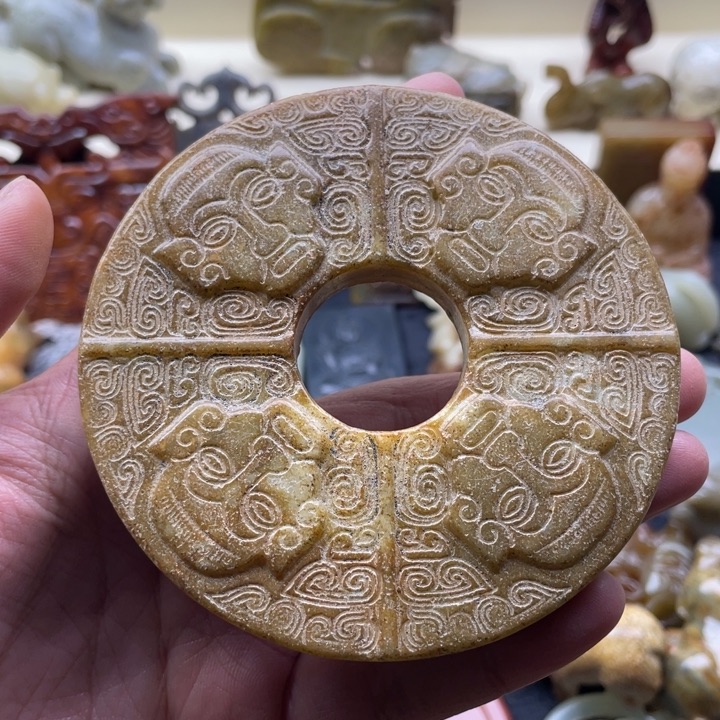 蛇纹石玉未镶嵌颈饰52