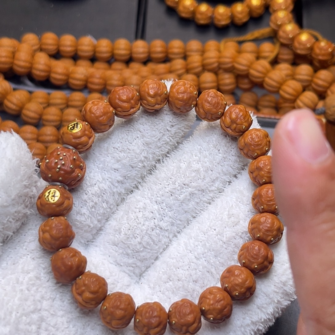 吊坠猴头核桃金蟾1.1