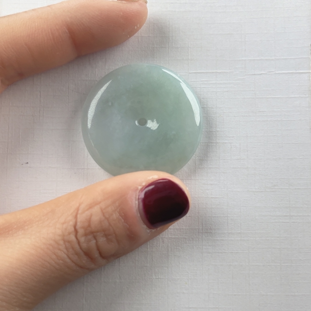 ****敏翡翠未镶嵌颈饰平安扣