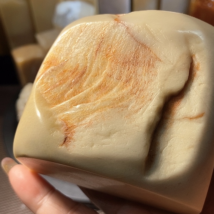 巴林石印石在***边巴林石雕刻艺术品