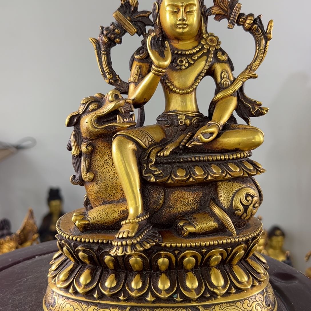 嘎*。佛像的造型和造型